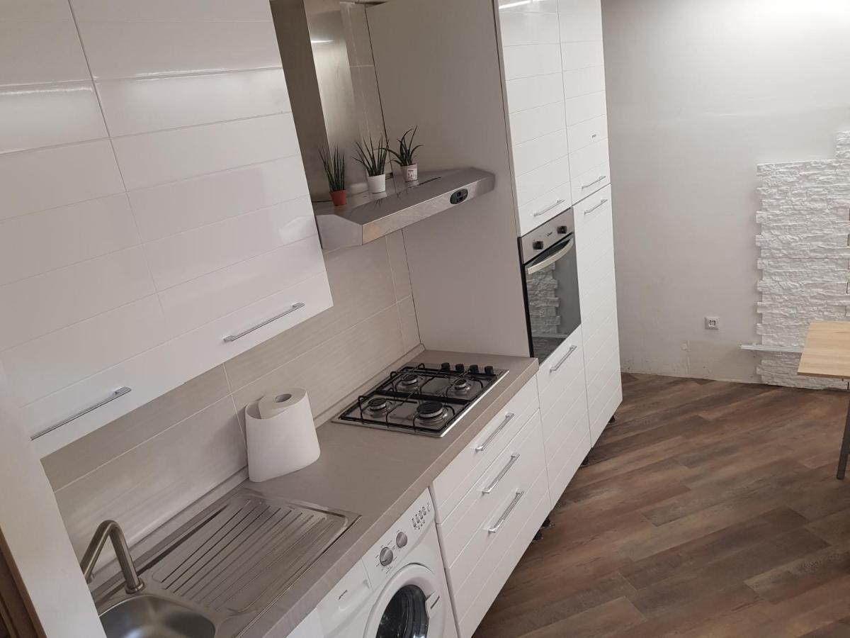 פסקרה Massaro Apartments Via Bramante מראה חיצוני תמונה