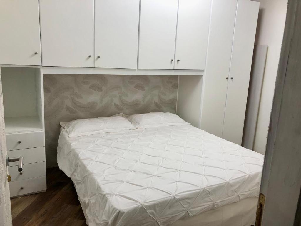 פסקרה Massaro Apartments Via Bramante מראה חיצוני תמונה